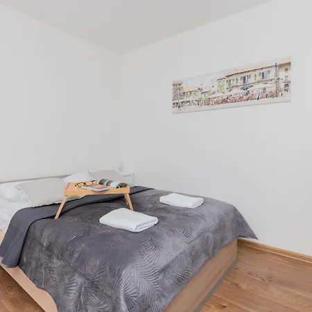 In Centre Starowiejska By Renters